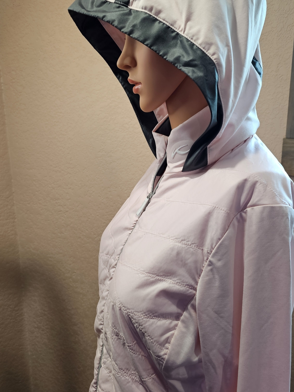 KJUS NWT Hooded Hybrid Jacket Women’s Pink Lightweight Insulated Golf Athletic